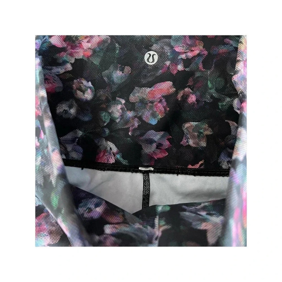 Lululemon Women's Size 10 Wunder Under Crop Full-On Luxtreme Leggings - Picture 5 of 6